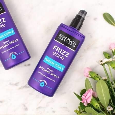 John Frieda Mükemmel Dalgalar için Bukle Belirginleştirici Sprey 200 ml