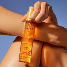 Nuxe Huile Solaire Bronzlaştırıcı Yüz ve Vücut Yağı SPF50 150 ml